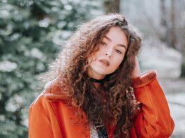 Come prendersi cura dei capelli con permanente capelli-con-permanente-cure
