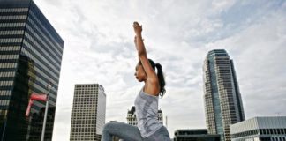 Fitness, la novità dello “Urban Yoga” urban-yoga