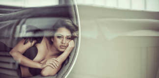 dormire con il reggiseno
