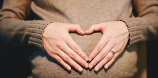 Mal di testa in gravidanza: quali rimedi naturali? mal-di-testa-in-gravidanza-rimedi-naturali