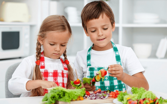 Come far mangiare la verdura ai bambini