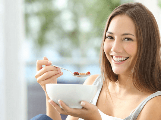 Cosa mangiare dopo impianto dentale